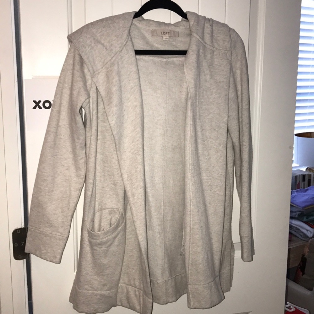 LOFT neutral color sweater